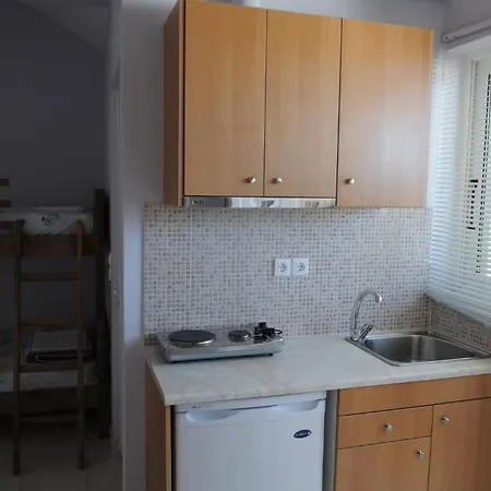 Olympion Village アパートホテル 3*