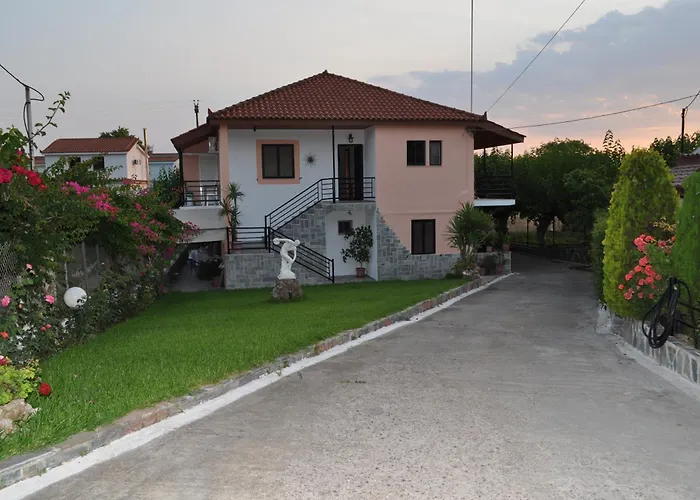 アパートホテル Olympion Village 3*