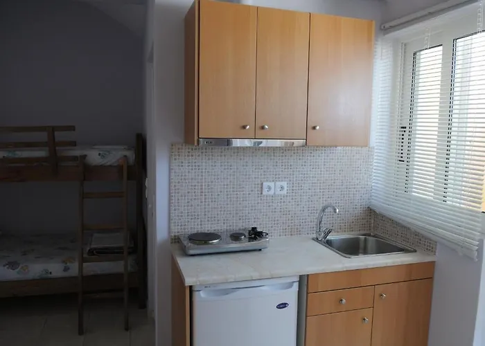 Olympion Village Studios Lejlighedshotel 3*